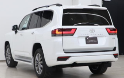 
										Toyota Land Cruiser 300 (2024) full									