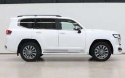 
										Toyota Land Cruiser 300 (2024) full									